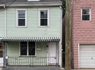304 Essex St, Gloucester City, NJ 08030