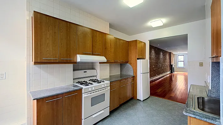 Rented by Level Group | media 8