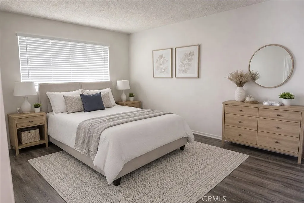 2 bed, 1.5 bath, 1000 sqft, $2,195 — Photo 3