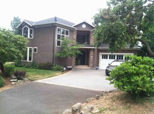 12073 Lakeside Pl NE, Seattle, WA 98125