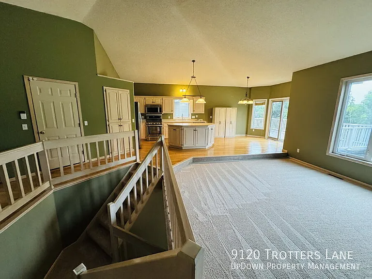 9120 Trotters Ln — Photo 8