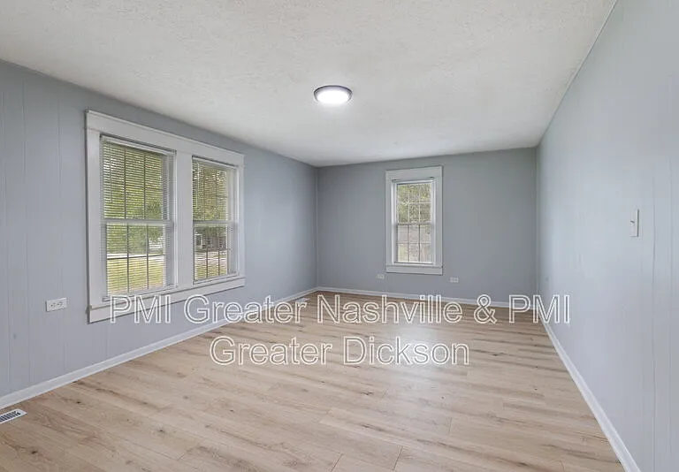 4859 Highway 100 — Photo 18