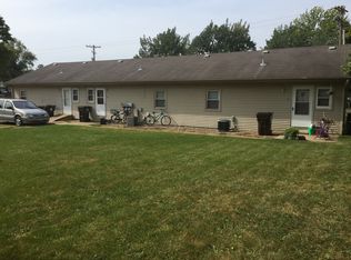 916 S Creve Coeur Ave #A-C, Creve Coeur, IL