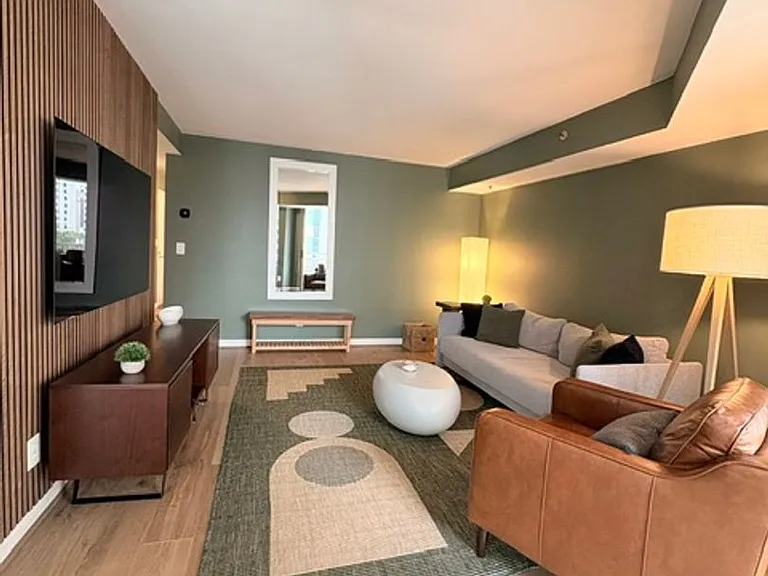 7500 Woodmont Ave #907 — Photo 6