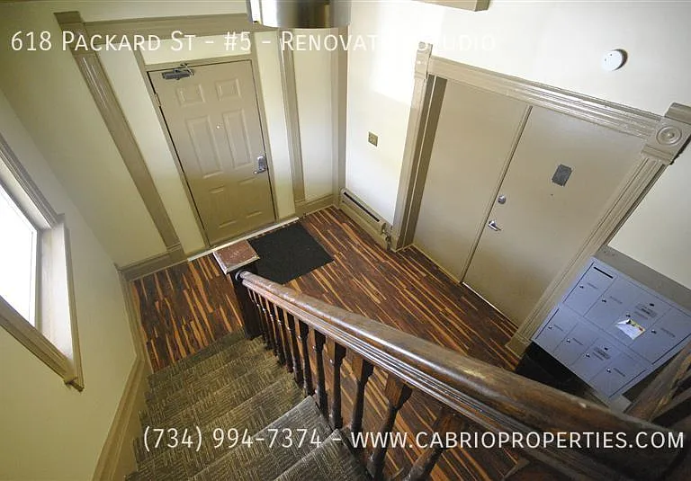 618 Packard St — Photo 2