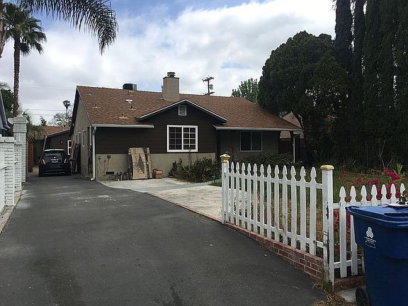 5th image of 11631 Hortense St