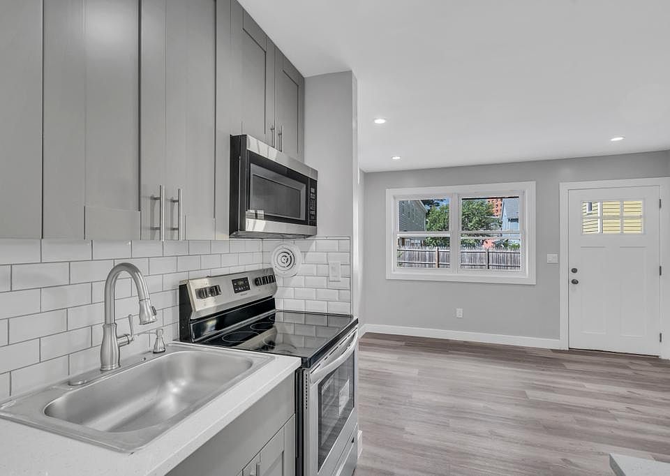 1st image of 1300 Fulton St #4