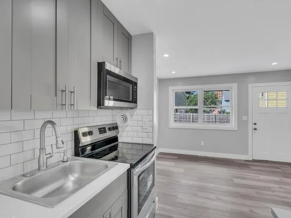 1300 Fulton St #1, Rahway, NJ 07065