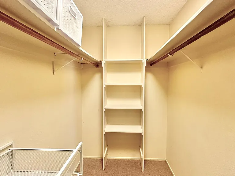 8 Admiral Dr #A227 — Photo 11