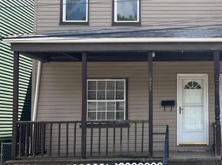 1923 Chapman St, Pittsburgh, PA 15215
