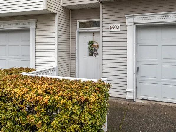 19900 SW Poplarwood Pl, Tualatin, OR 97062