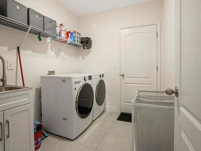 16830 Canopy Garden Dr — Photo 24