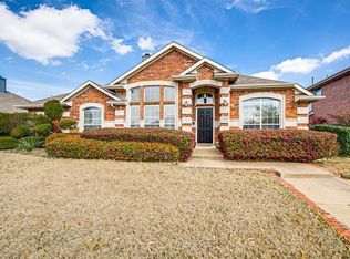 3410 Mistletoe Ln, Rowlett, TX 75088