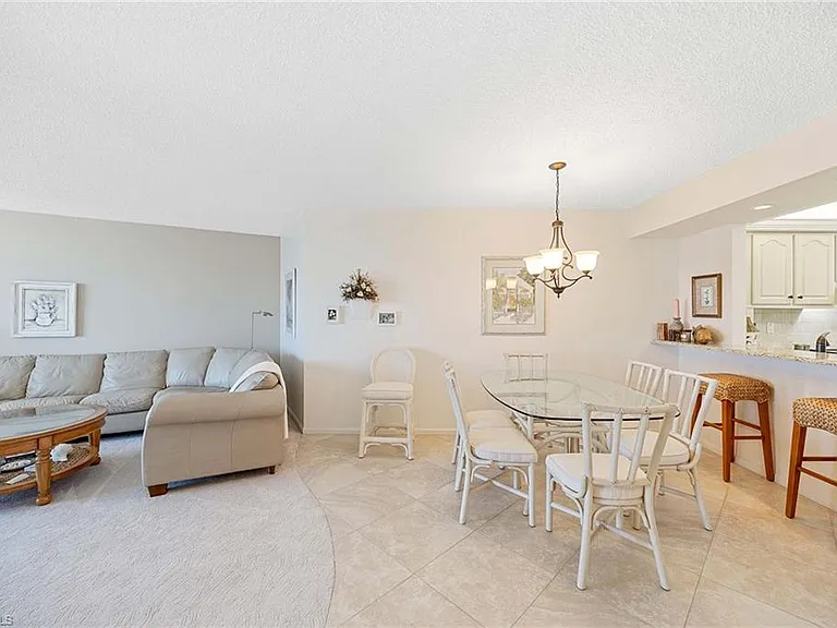 260 Seaview Ct #604 — Photo 6