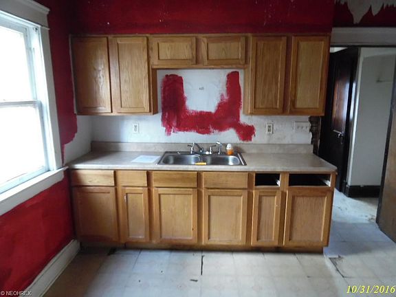 4th image of 4223 E 111th St