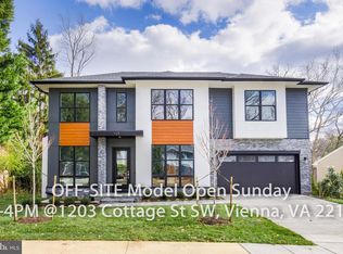 125 Casmar St SE, Vienna, VA