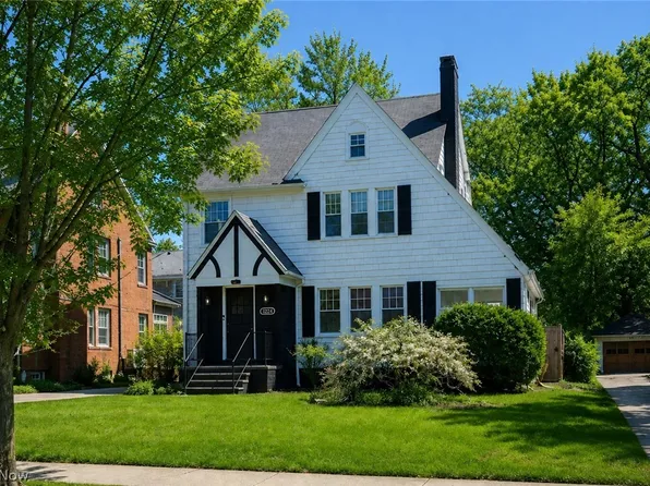 2339 Canterbury Rd, University Heights, OH 44118