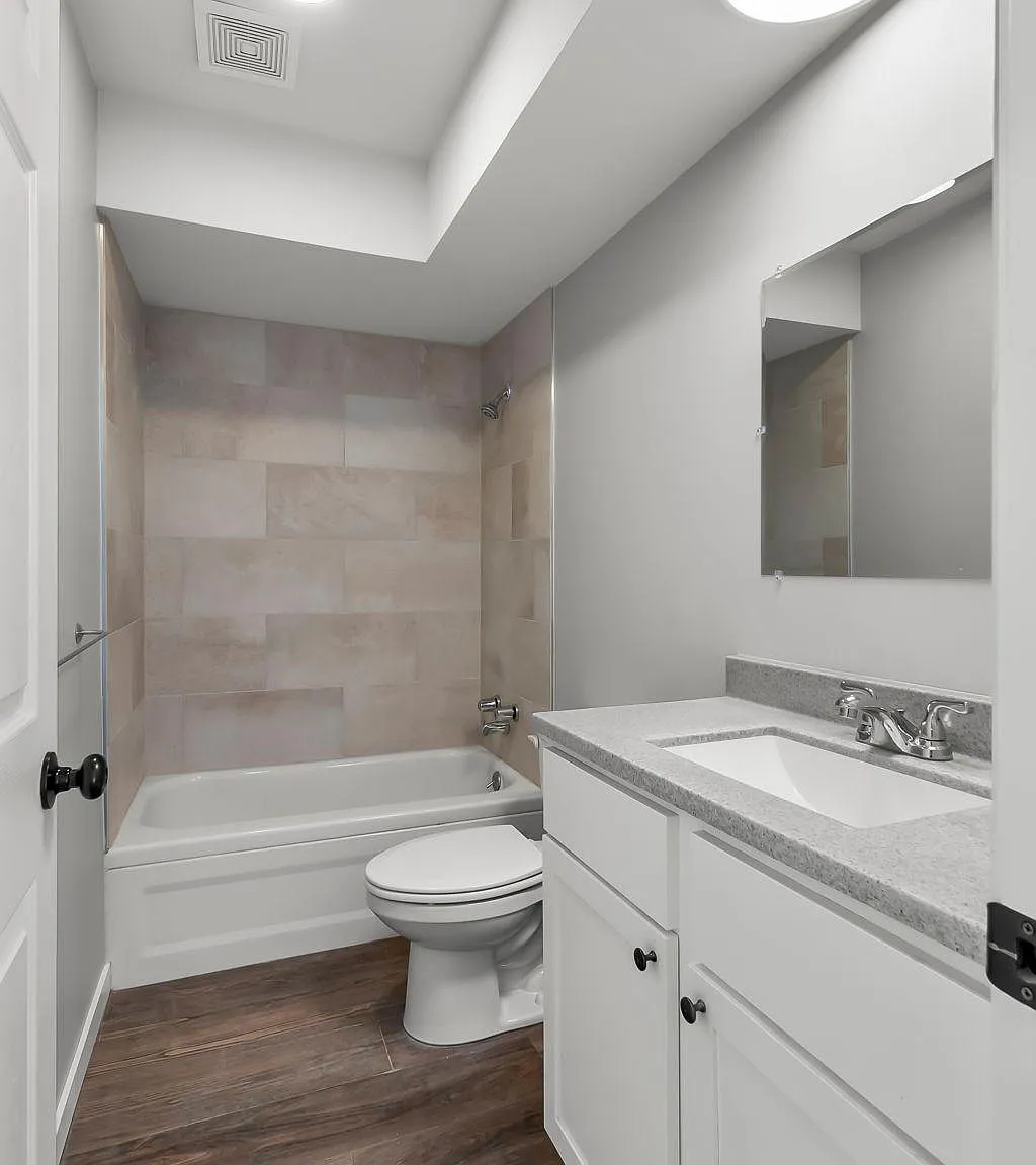 2 bed, 1.5 bath, 600 sqft, $1,150 — Photo 3