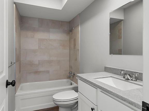 3rd image of 136 S Lorimier St #2