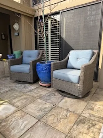 Patio Lounge