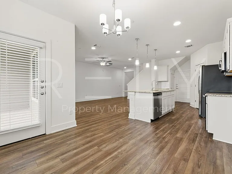 11202 Gadsen Ln #67 — Photo 14