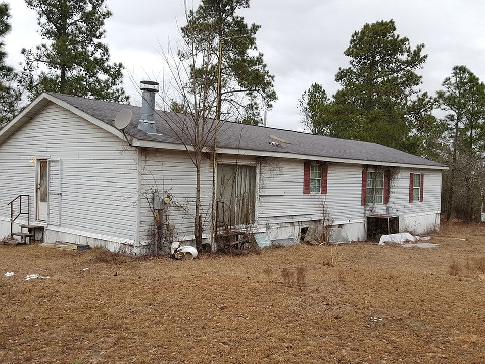 2nd image of 415 Taylor Pond Rd