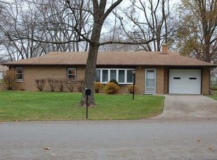 6 Cherry Dr, Kankakee, IL 60901