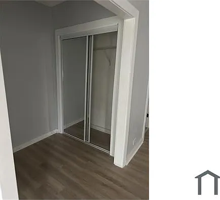 5220 S Harper Ave #205 — Photo 6