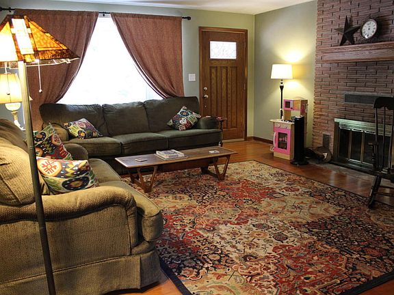 2nd image of 5750 Morse Ave
