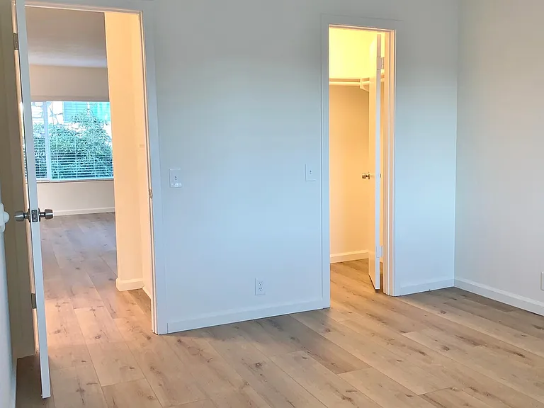 Bedroom (2)