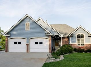 111B Riverview Dr, Wamego, KS 66547