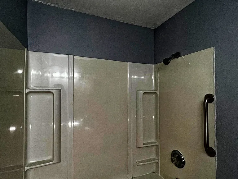 hallway full bathroom