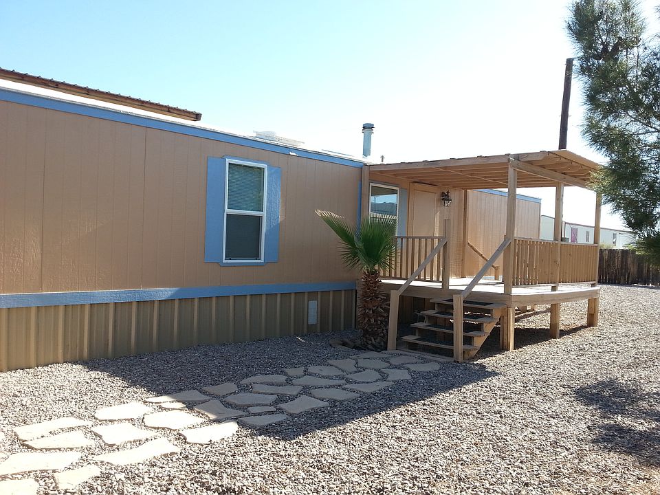 Side View / Porch Entry