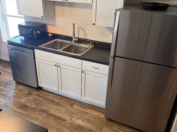 3rd image of 29070 McHugh Rd