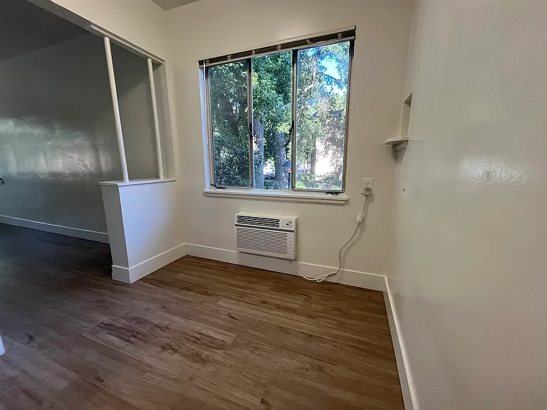 1625 O St #102 — Photo 7