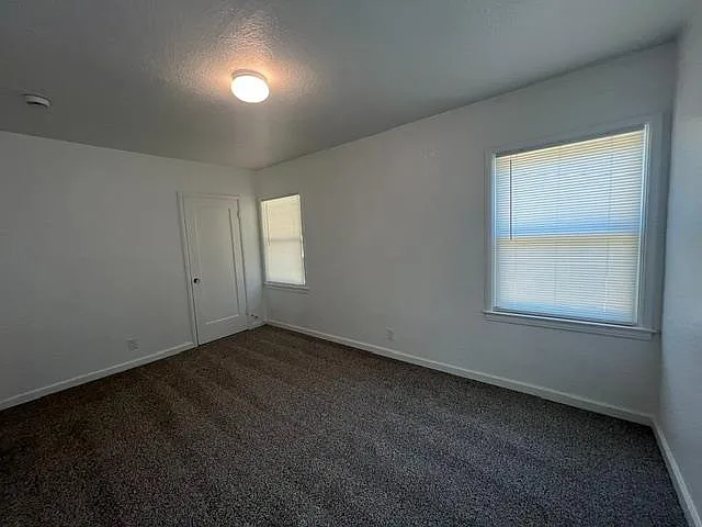 1806 E Clinton Ave — Photo 10
