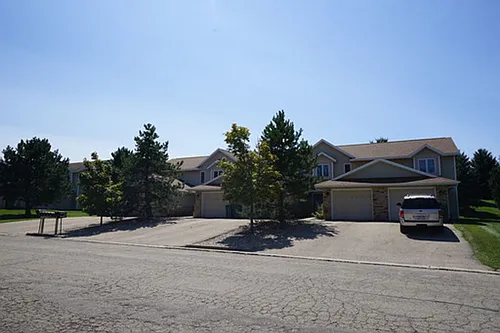106 Joyce Dr Photo 1