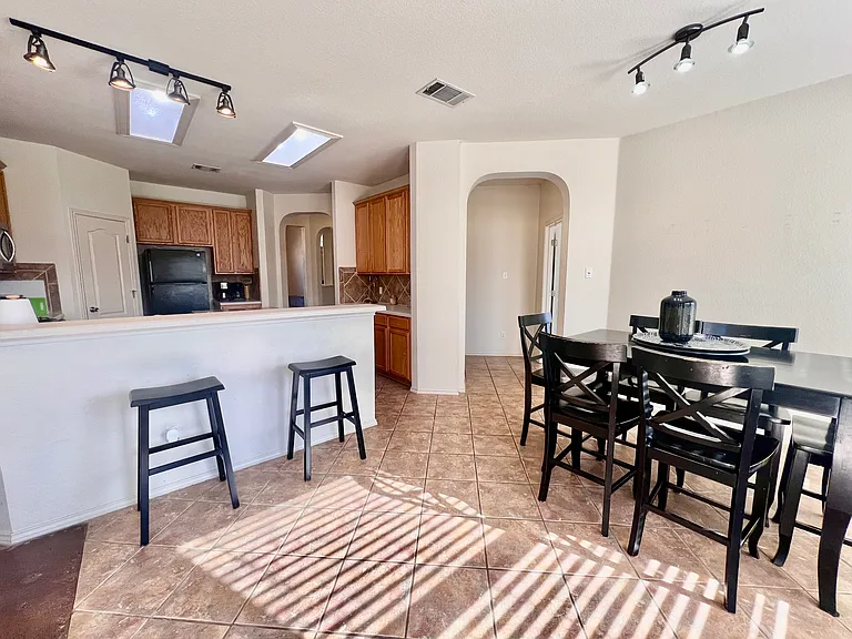 4701 Norman Trl — Photo 6