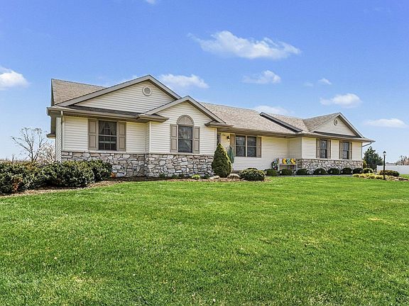 4th image of 20063 Moonstone Ln