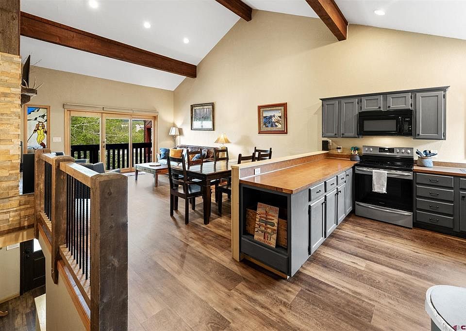 1st image of 21 Castle Road #10