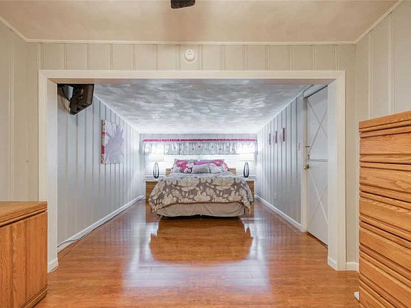 5th image of 24 Orchard Dr