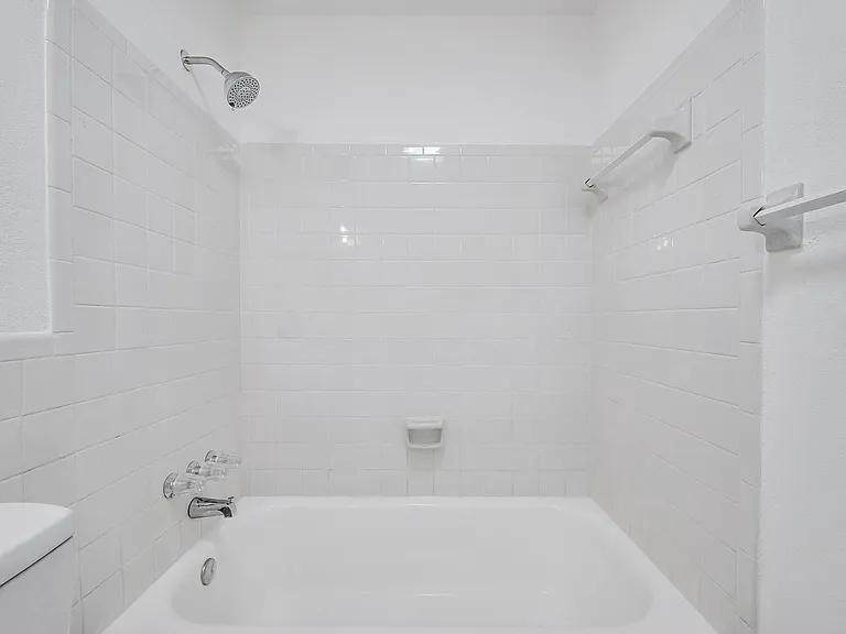 2366 Shelley St #13 — Photo 23