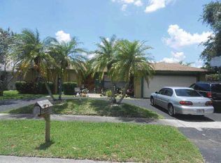 621 NW 76th Ter, Plantation, FL 33324