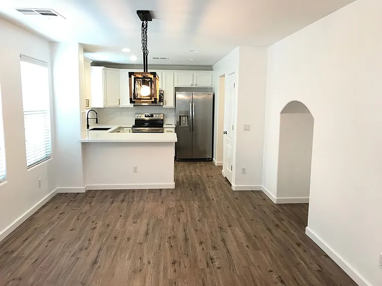 2548 E Megan St — Photo 15