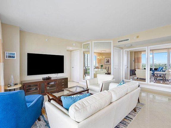 4th image of 2700 Ocean Dr #606-B