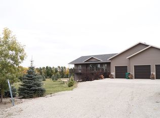 3612 Connar Dr, Bismarck, ND 58503