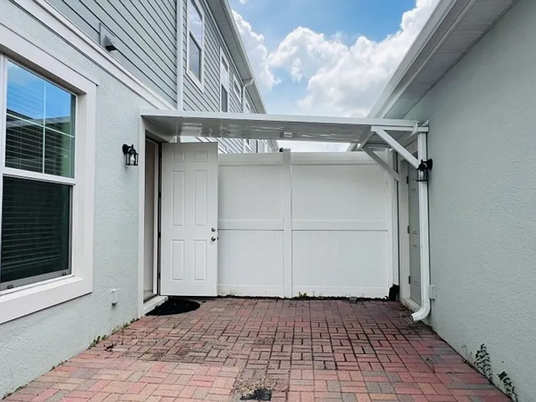 7670 Bowery Dr — Photo 3