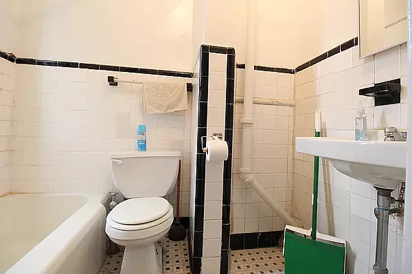 Rented by Luxor Homes & Investment Realty | media 25