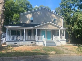 212 N Melville St, Graham, NC 27253