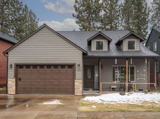 19793 Astro Pl, Bend, OR 97702